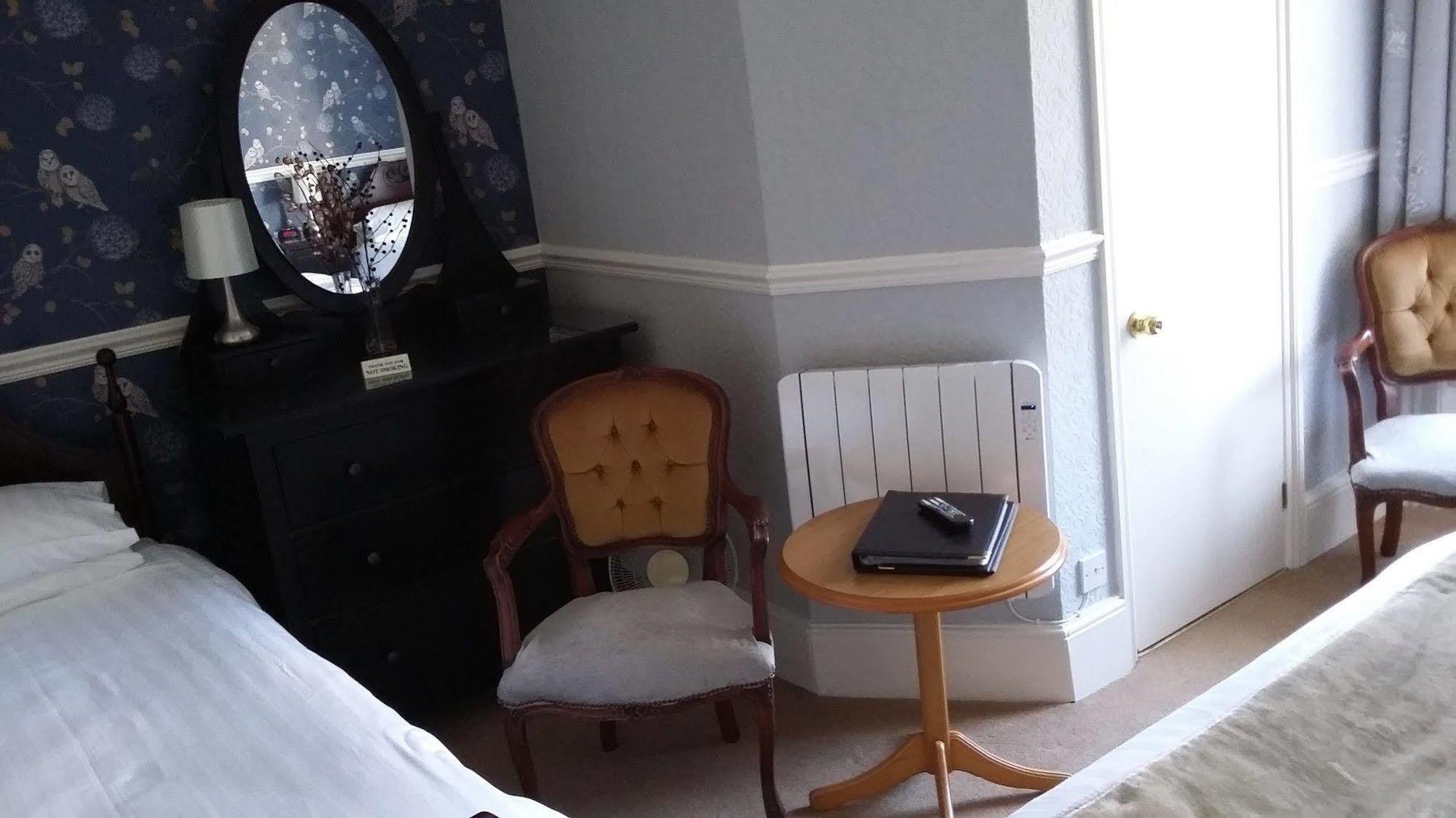 Maison Dieu Guest House Дувър Екстериор снимка